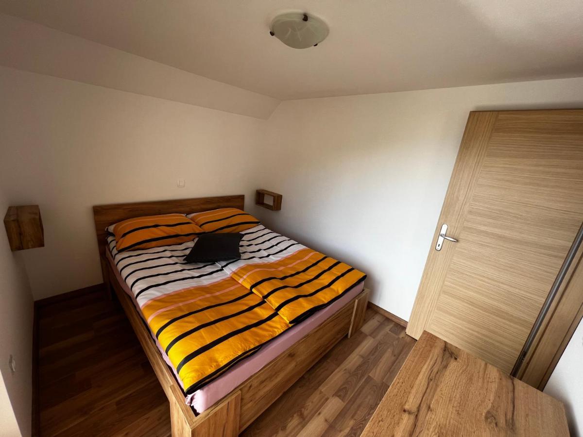 Apartma Ela ゴレンスカ地方 エクステリア 写真